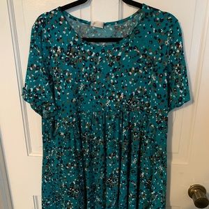 Size 3x Babydoll top with cuff sleeve